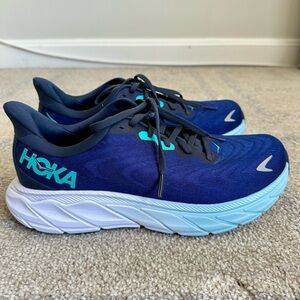 Hoka Men’s Arahi 6